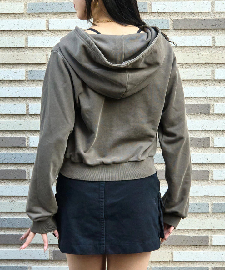 ブラウン