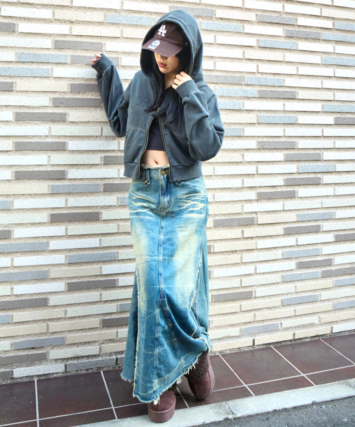 アッシュブラック