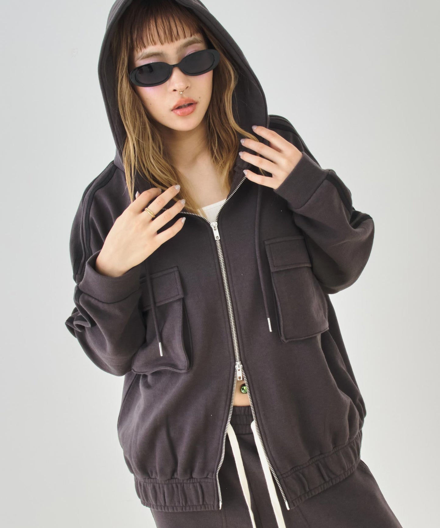 アッシュブラック