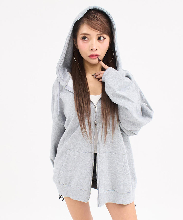 グレー