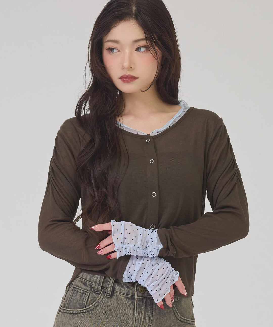 ブラウン(身長：約163cm)