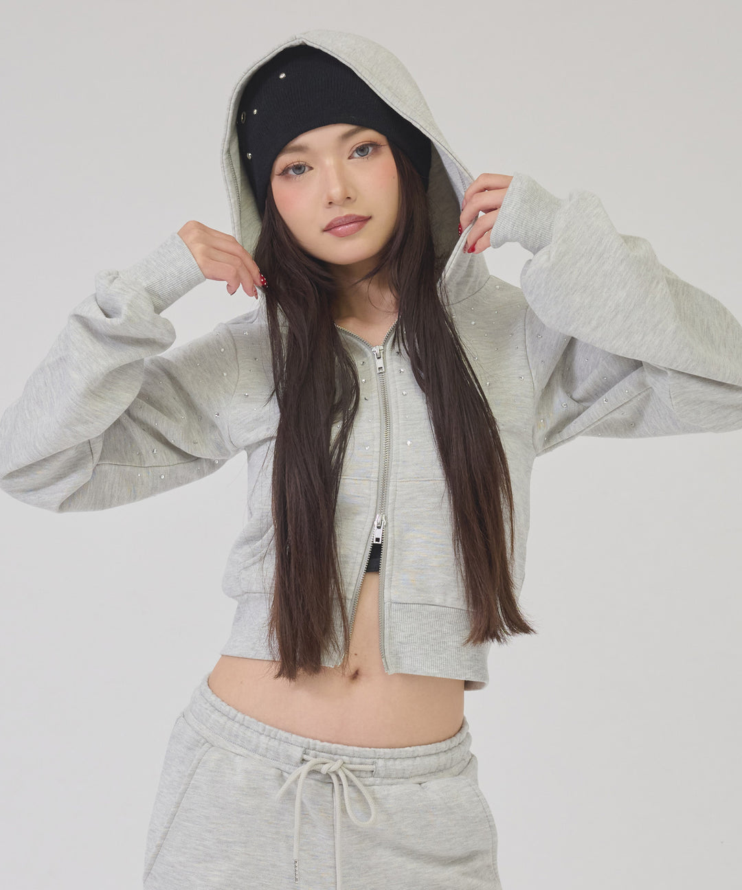 グレー(身長：約163cm)