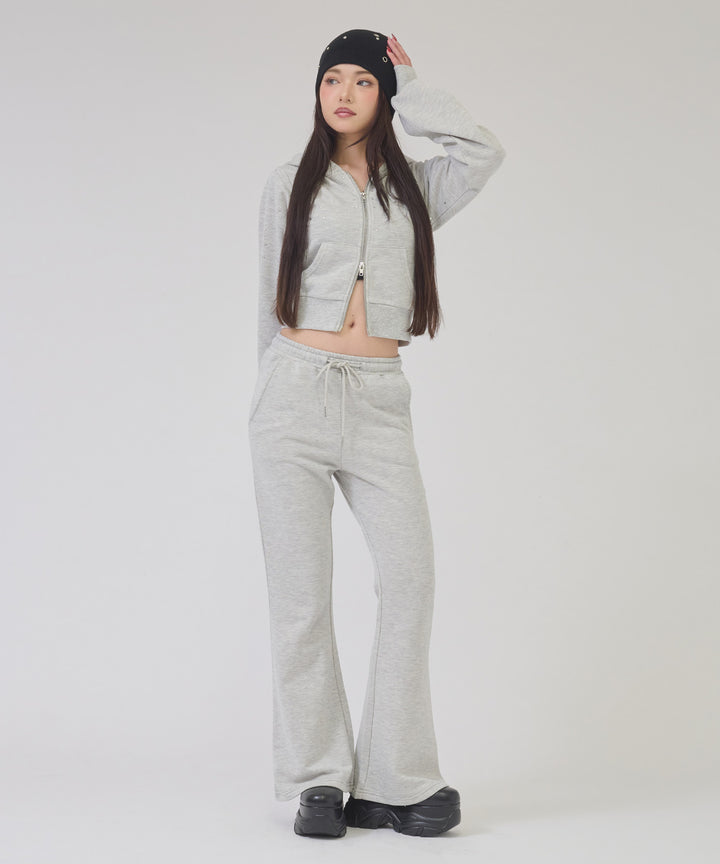 グレー(身長：約163cm)