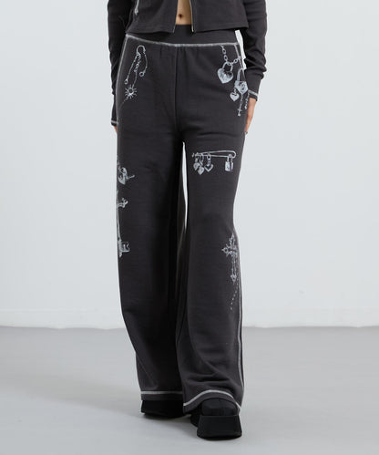 アッシュブラック