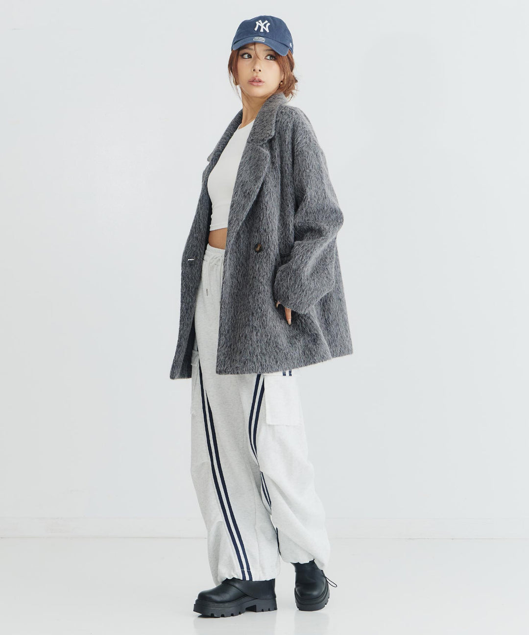 ダークグレー(身長：約169cm)