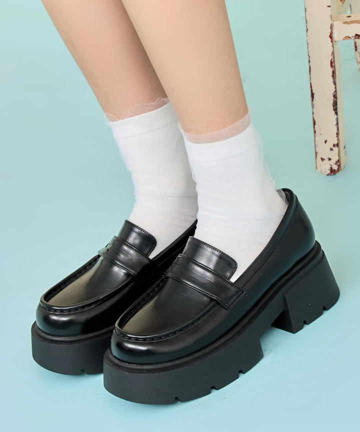 ブラック