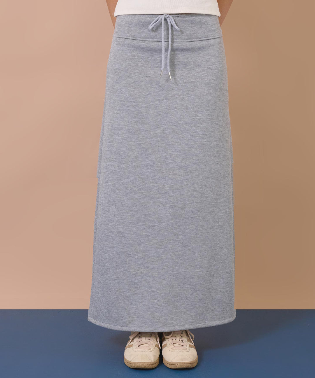 グレー(身長：約163cm)