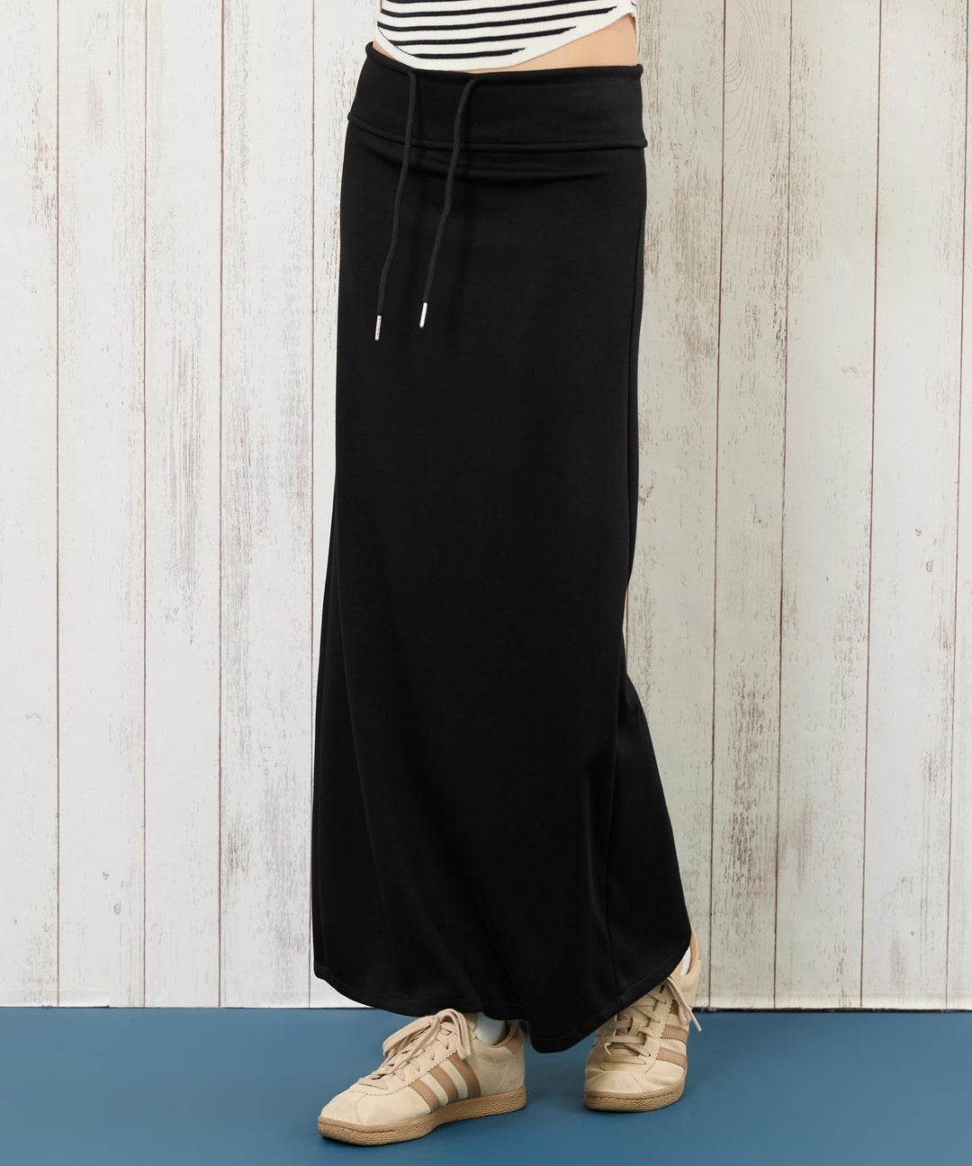 ブラック(身長：約165cm)