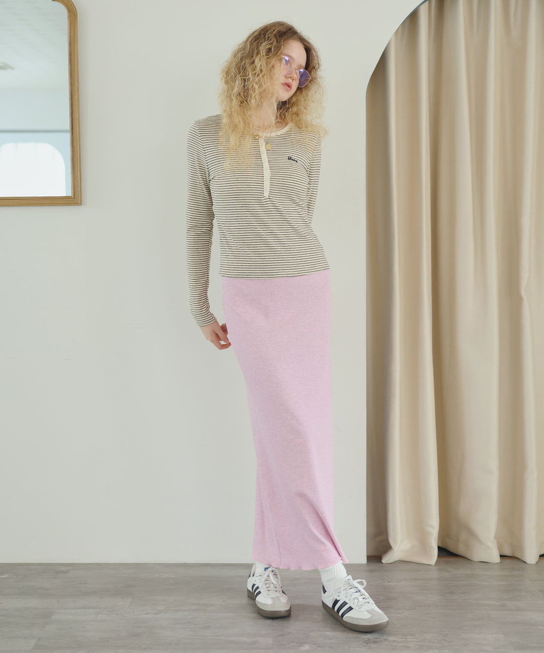 ピンク(身長：約170cm)