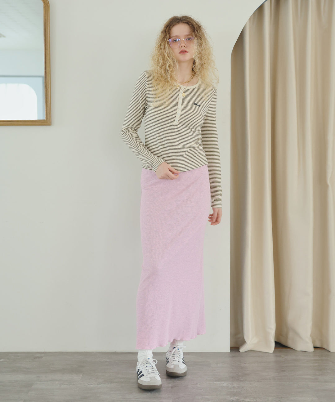 ピンク(身長：約170cm)