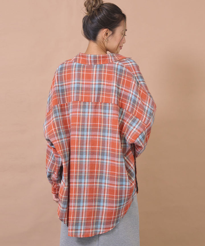 オレンジ(身長：約163cm)