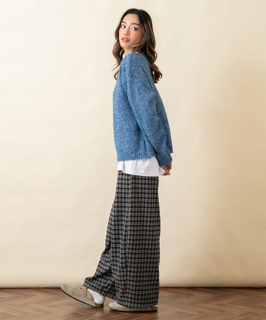 ブルー(身長：約163cm)