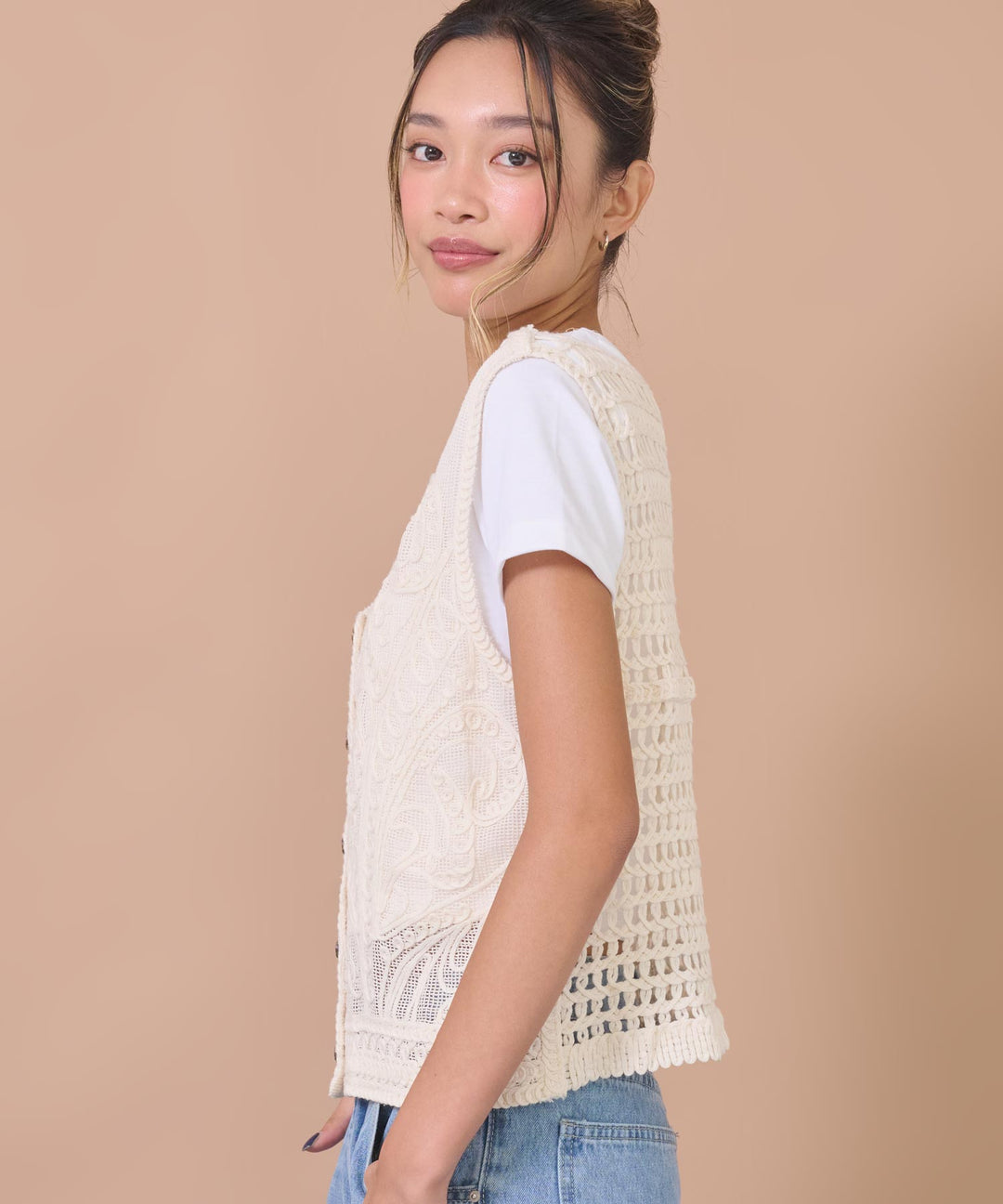 アイボリー(身長：約163cm)