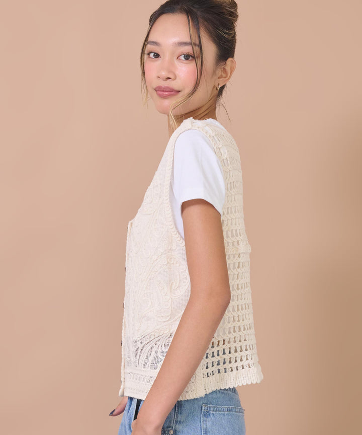 アイボリー(身長：約163cm)