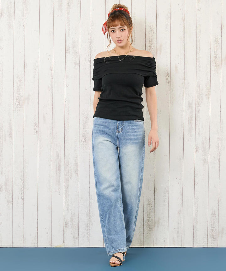 レッド(身長：約165cm)