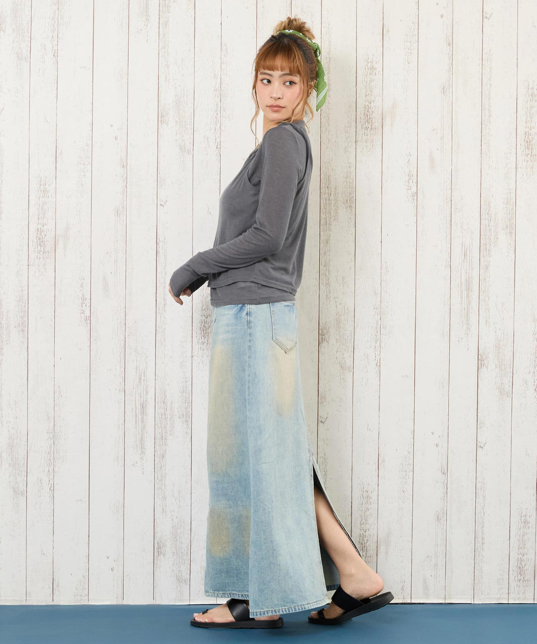 グリーン(身長：約165cm)