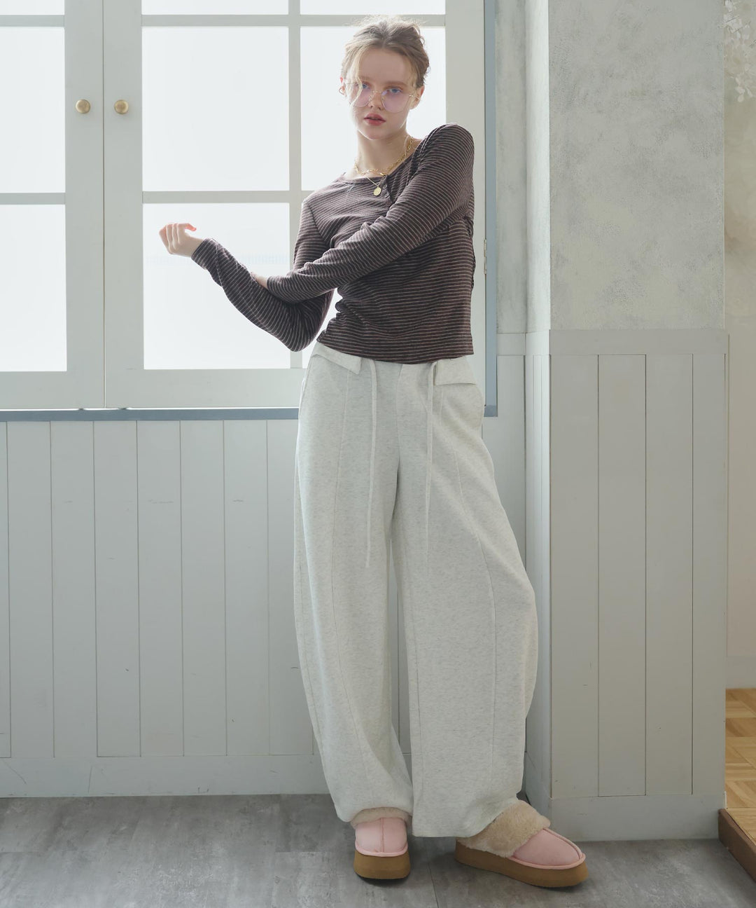 ブラウン(身長：約170cm)