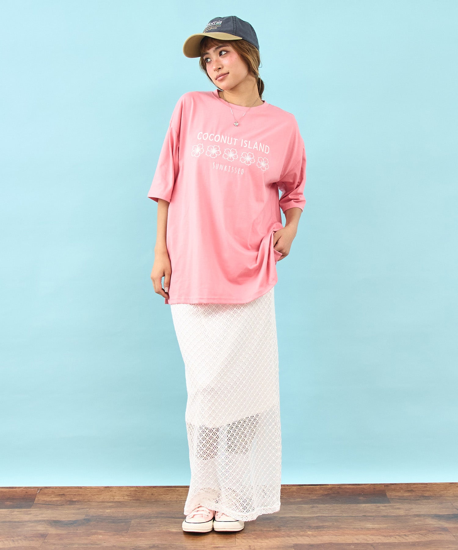 ハイビスカス カラー 刺繍 オーバーサイズ Tシャツ 853-6030 – ANAP