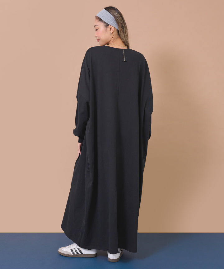 ブラック(身長：約163cm)