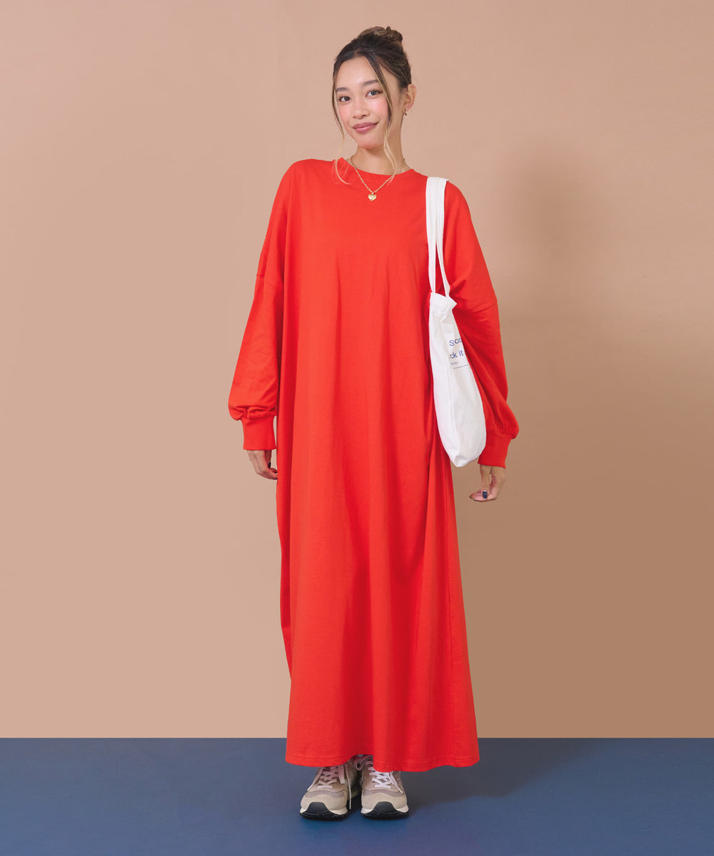 レッド(身長：約163cm)