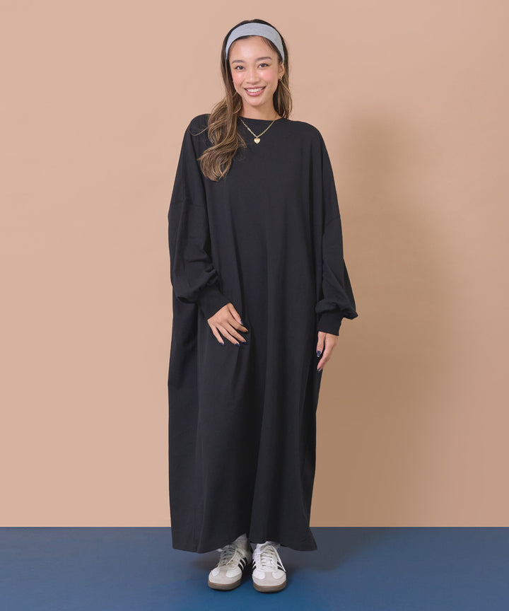 ブラック(身長：約163cm)