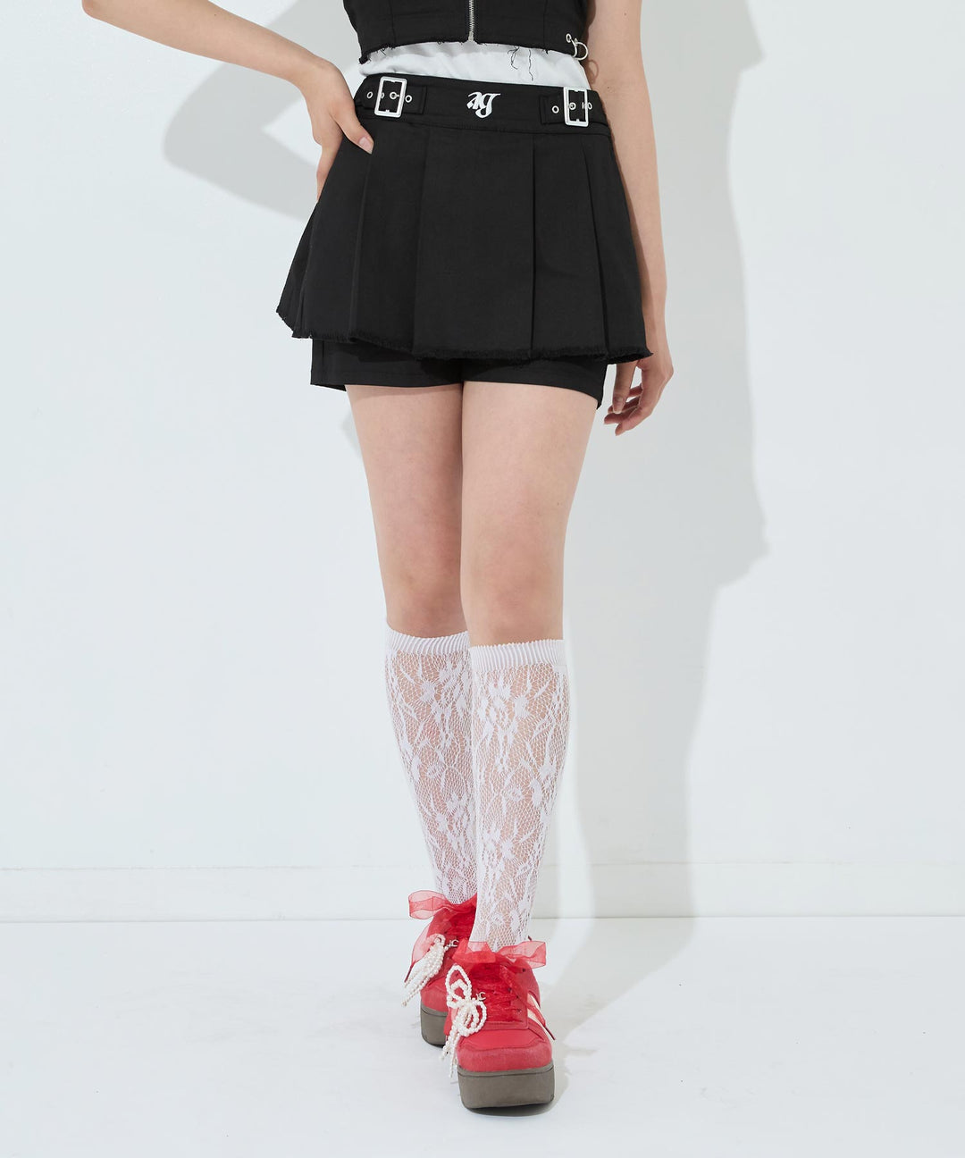 ブラック(Mサイズ着用/身長：約153cm)