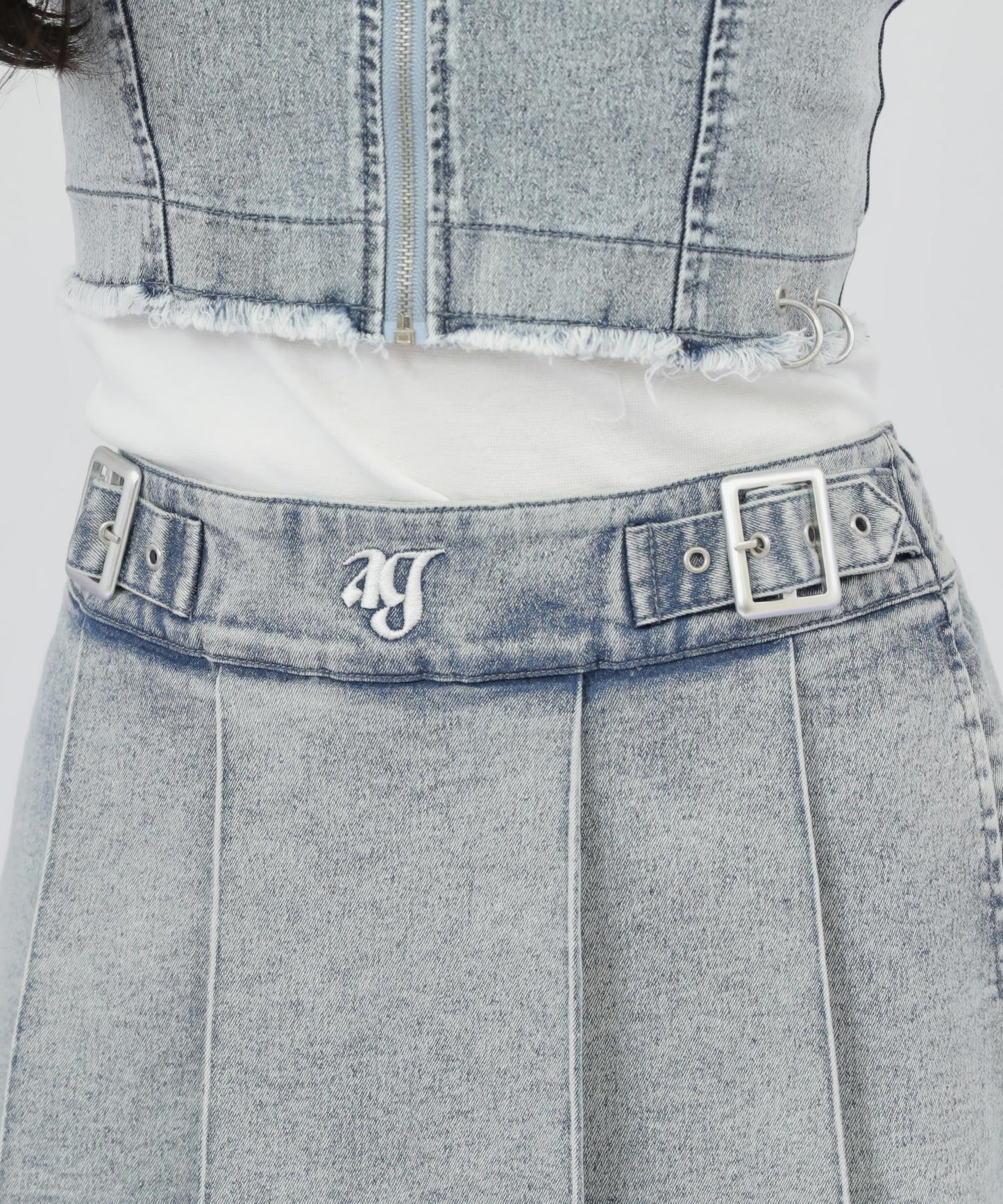 ブルー(Sサイズ着用/身長：約149cm)