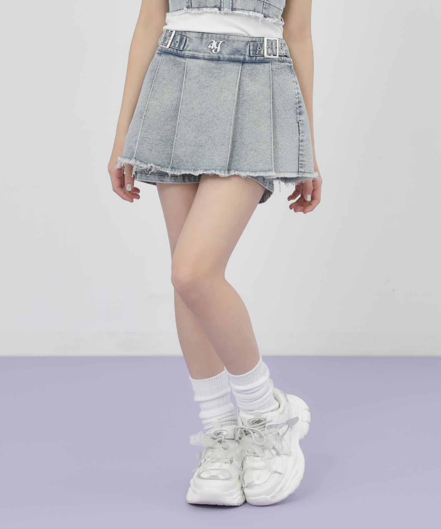 ブルー(Sサイズ着用/身長：約149cm)