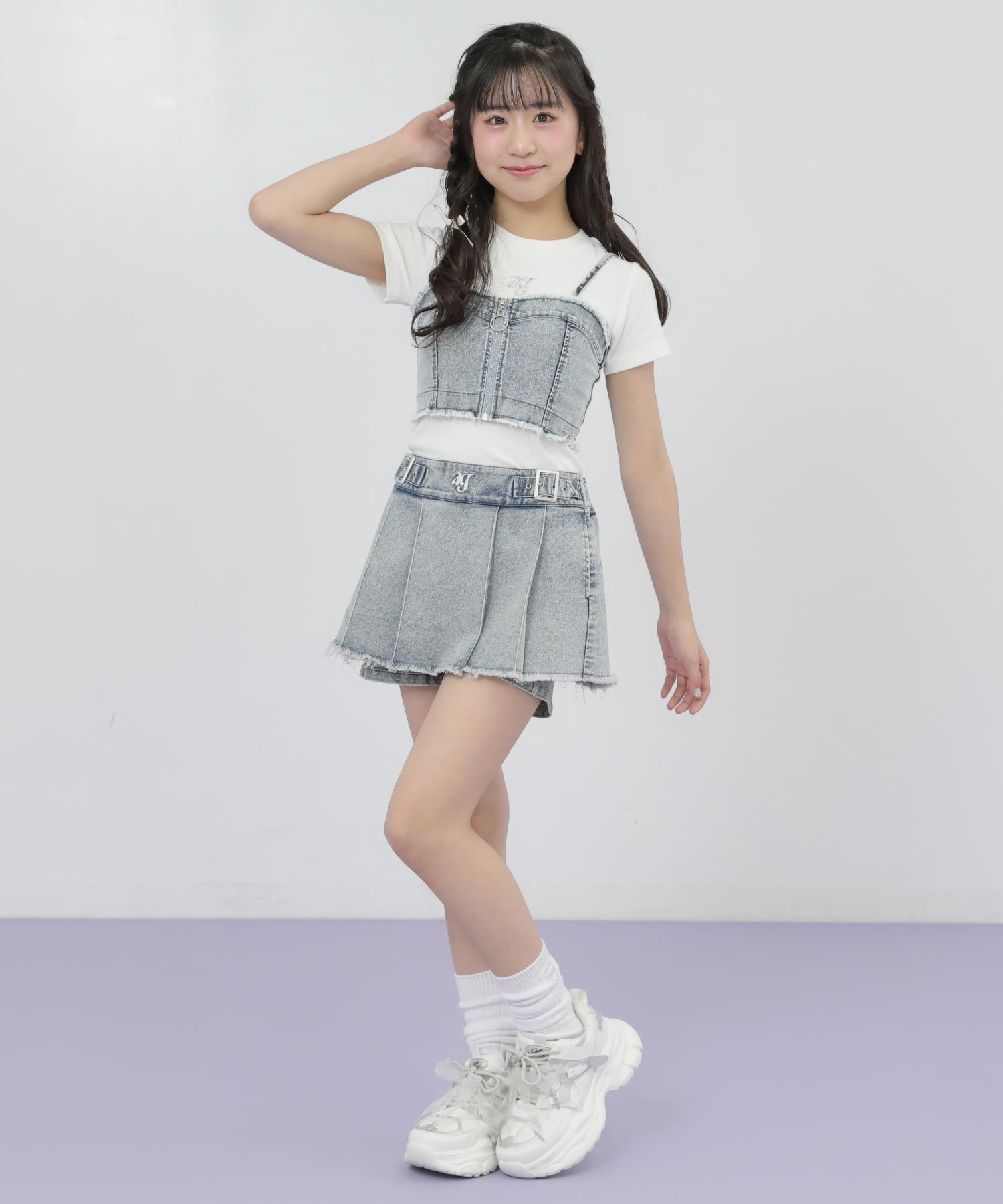 ブルー(Sサイズ着用/身長：約149cm)