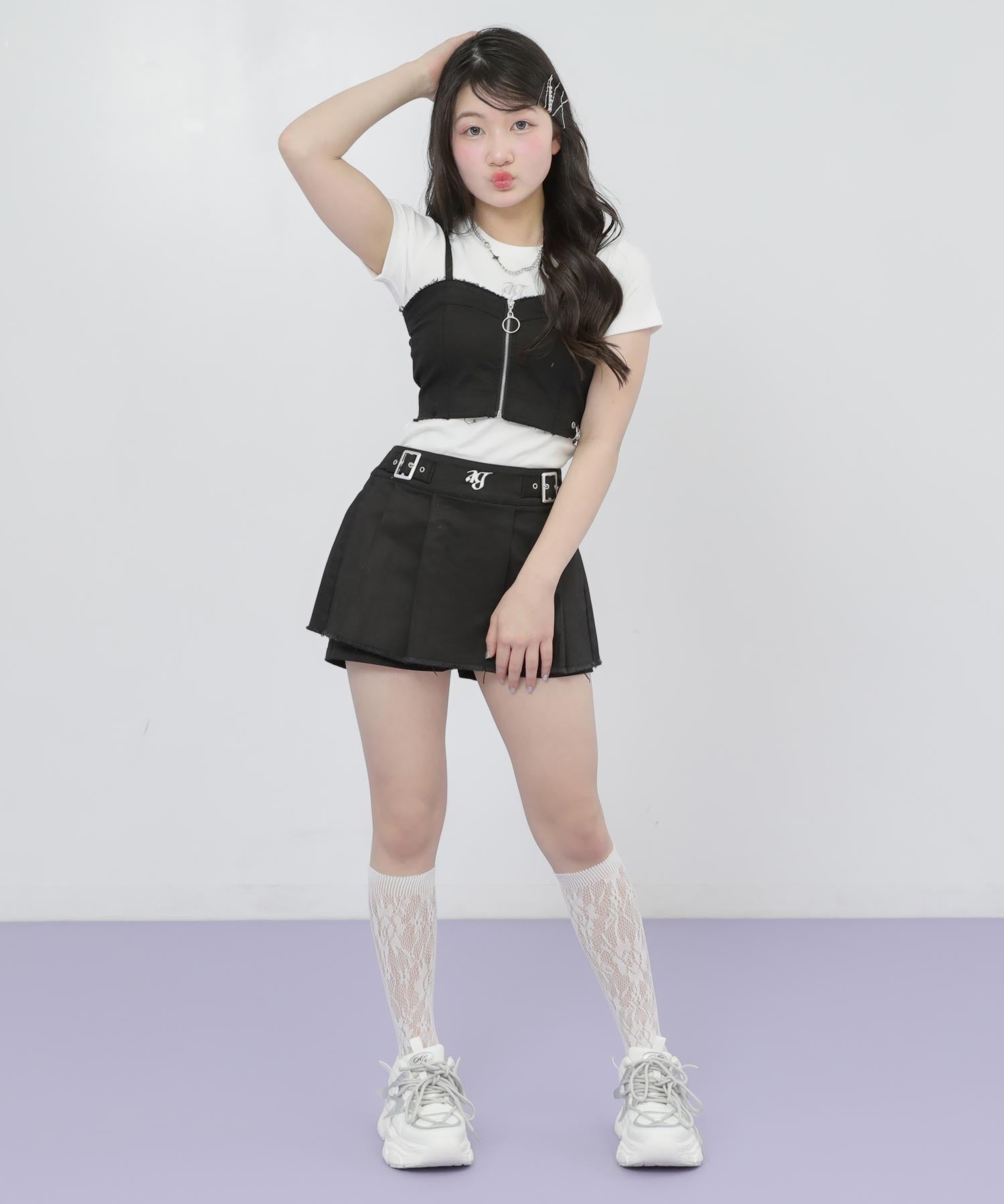 ブラック(Sサイズ着用/身長：約152cm)