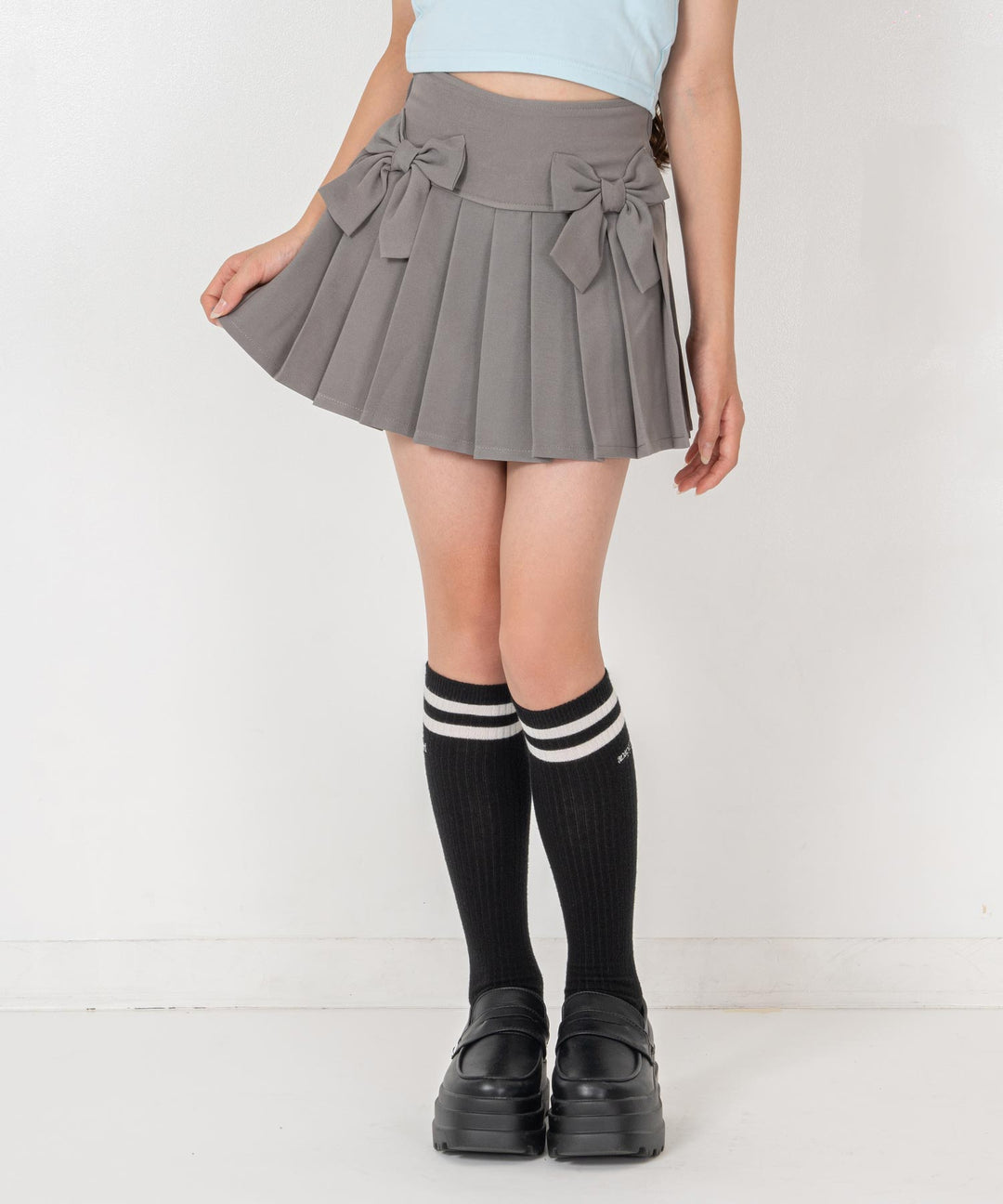 グレー(XSサイズ着用/身長：約139cm)