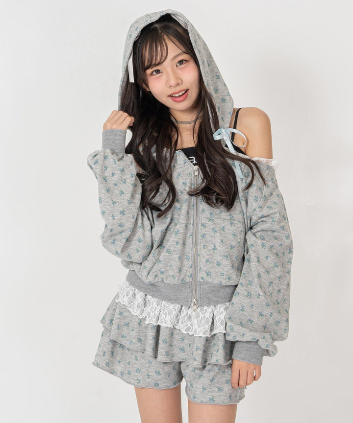 ライトグレー(Sサイズ着用/身長：約147cm)