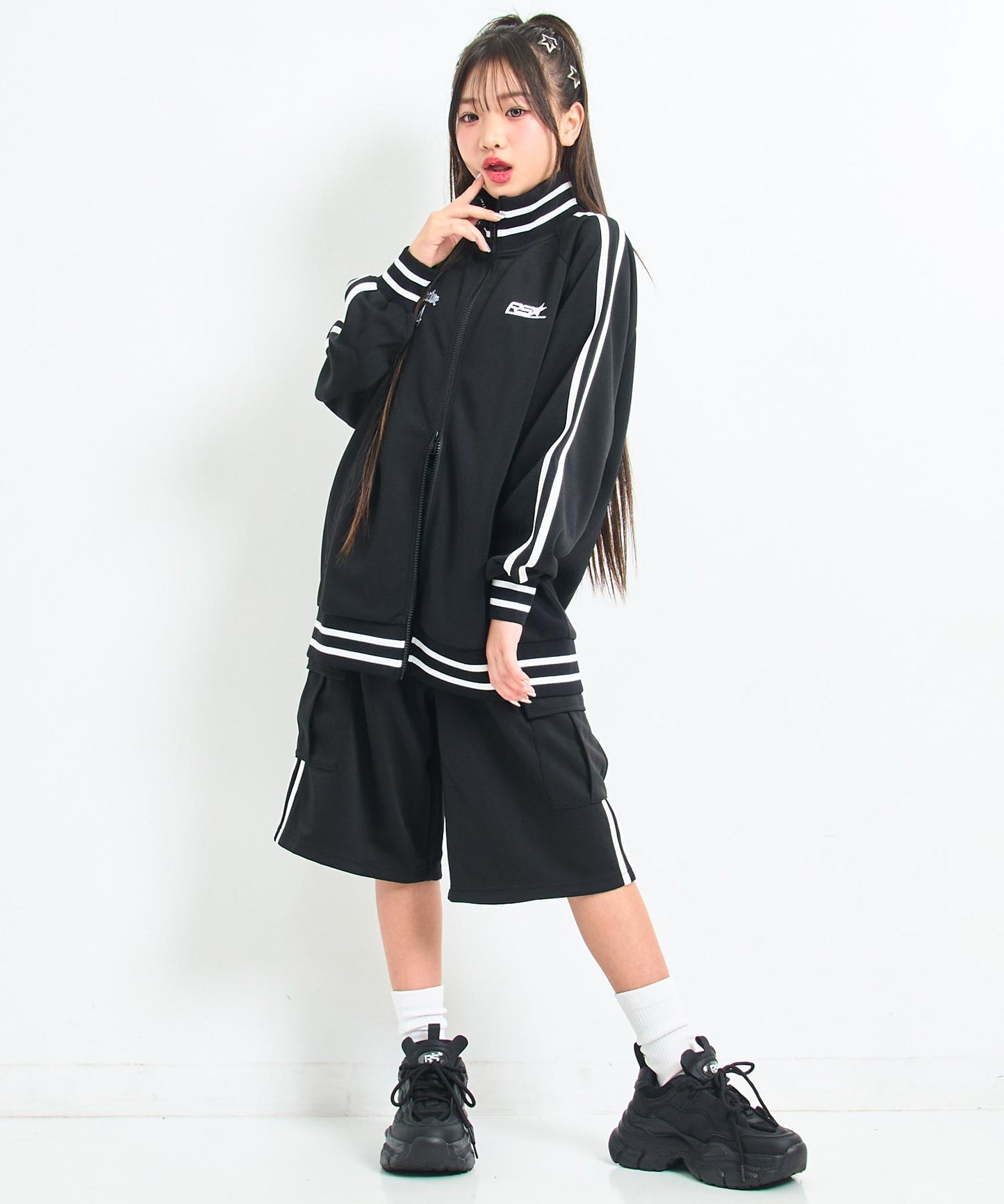 ブラック/143cm(XSサイズ着用)