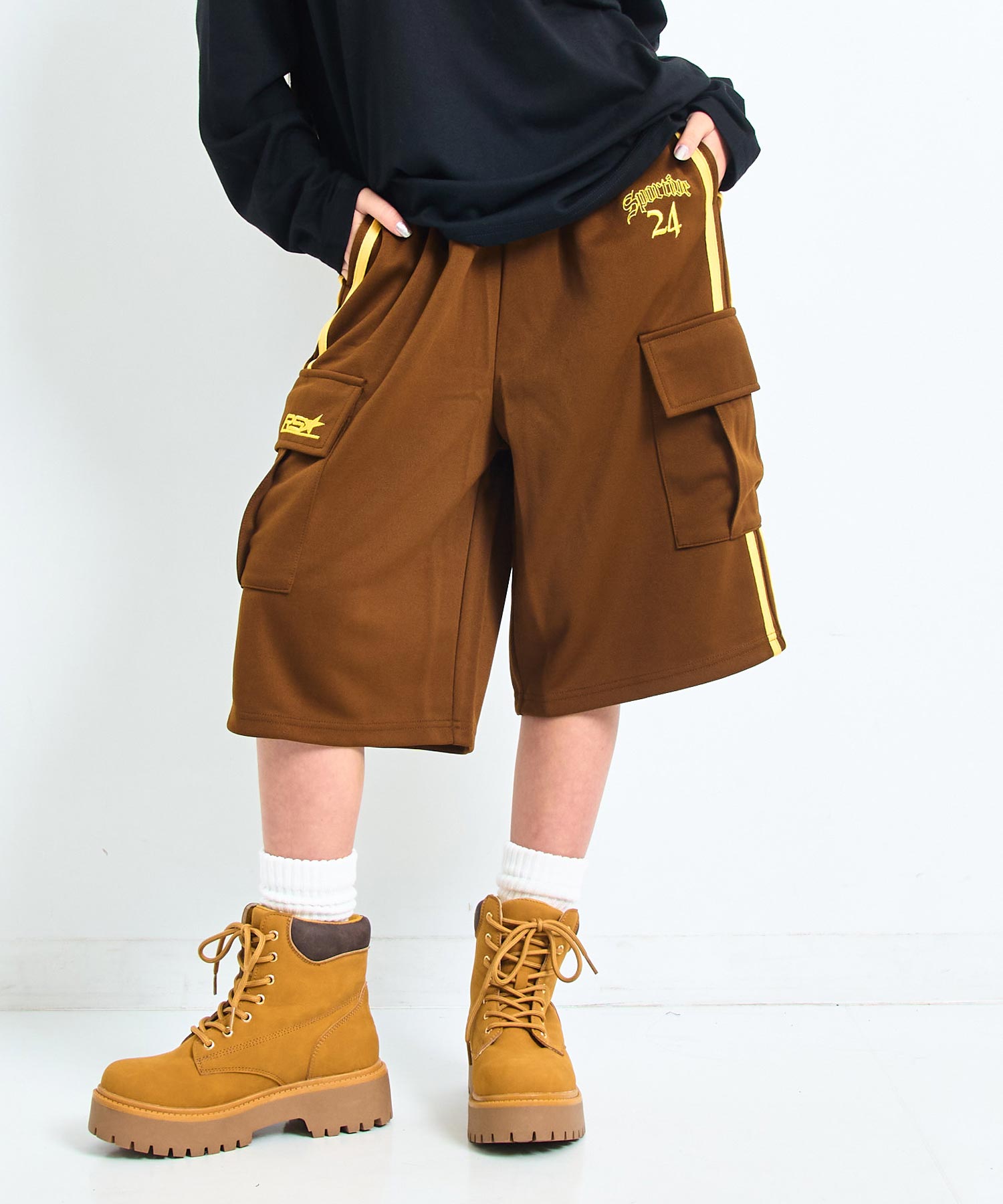 ブラウン/143cm(XSサイズ着用)