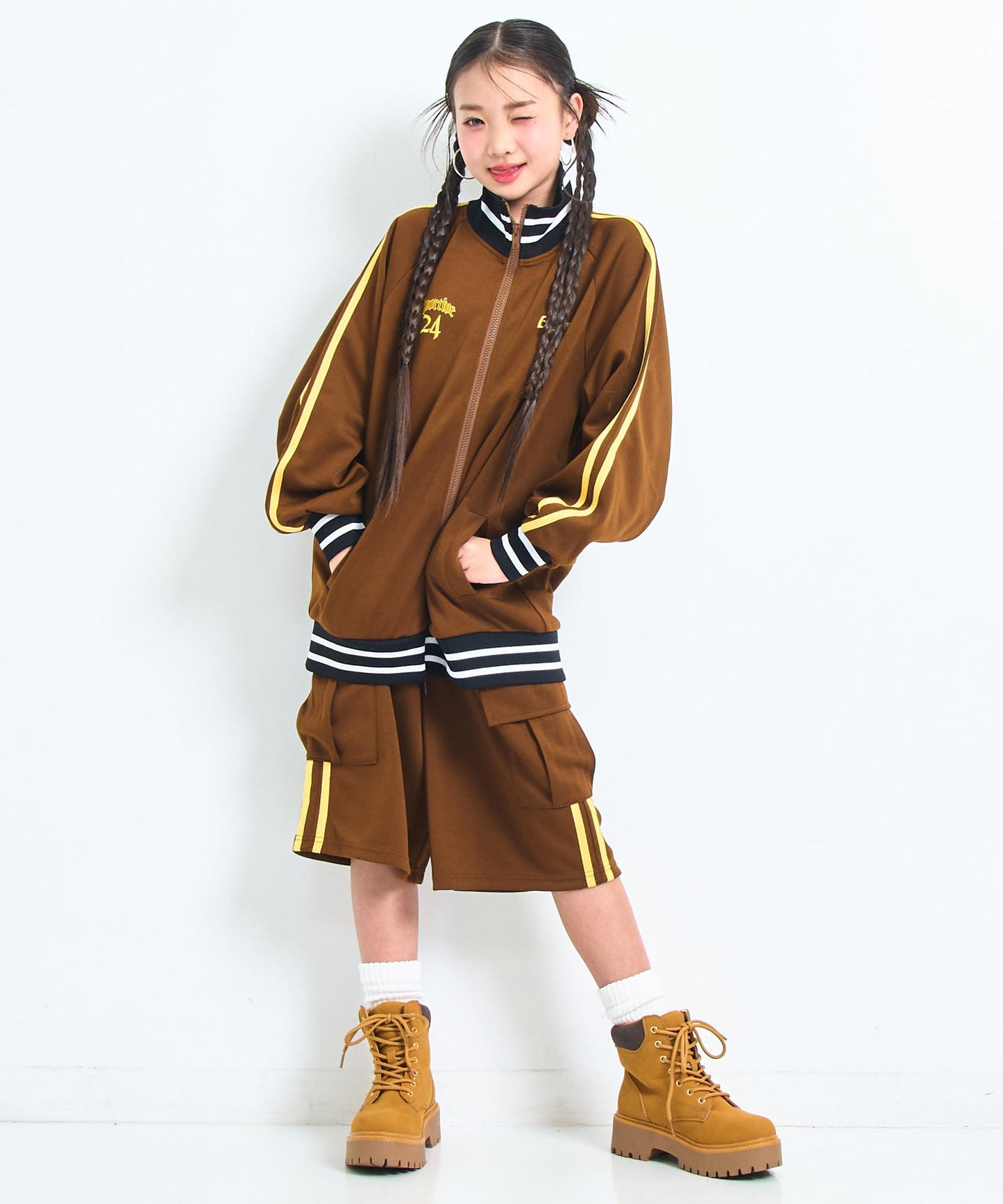 ブラウン/143cm(XSサイズ着用)