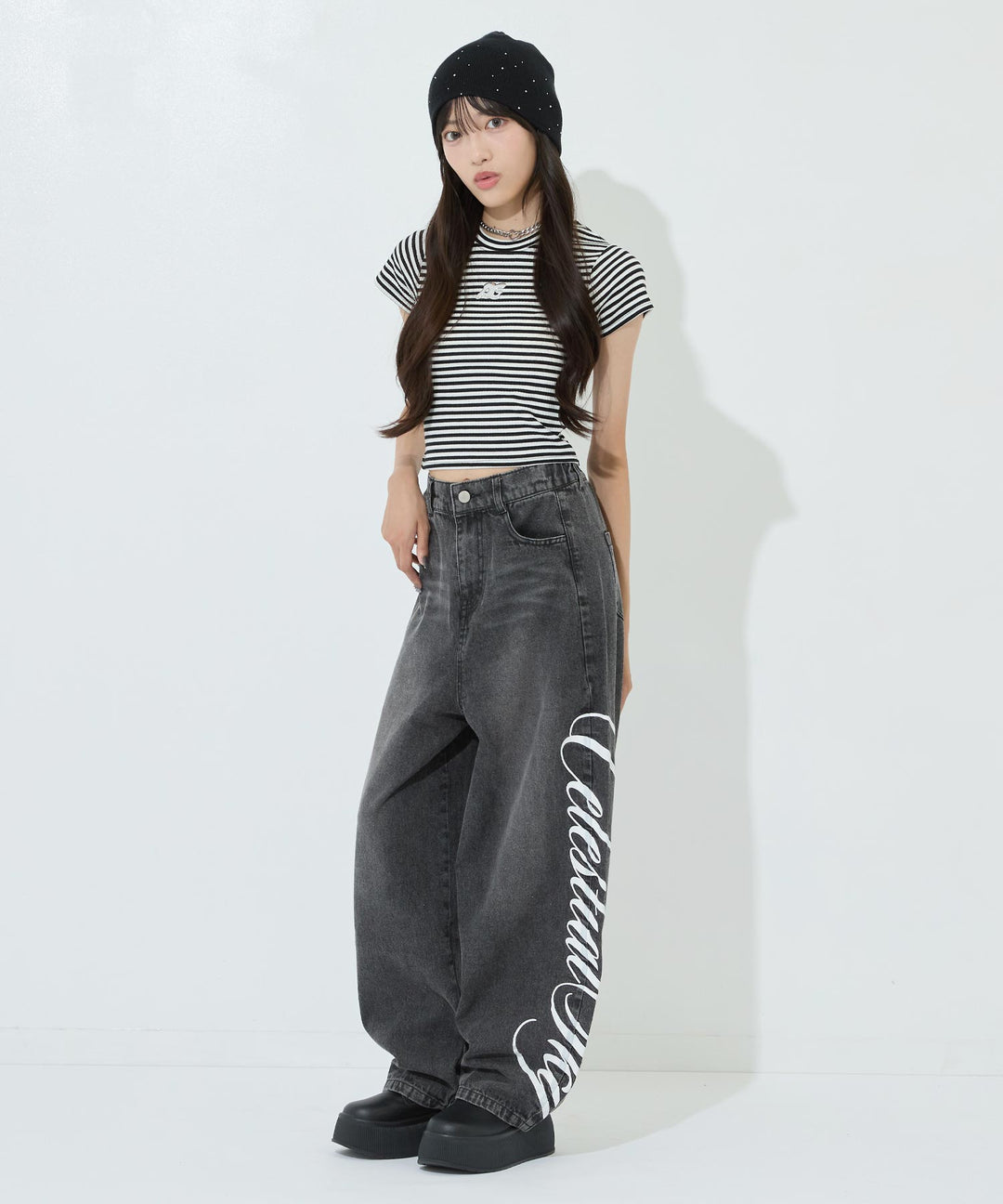 ブラック(Mサイズ着用/身長：約158cm)