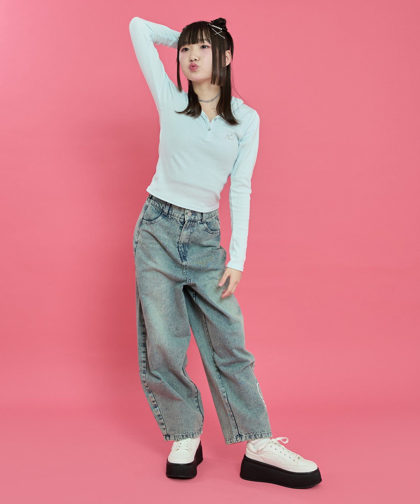ブルー(Sサイズ着用/身長：約154cm)