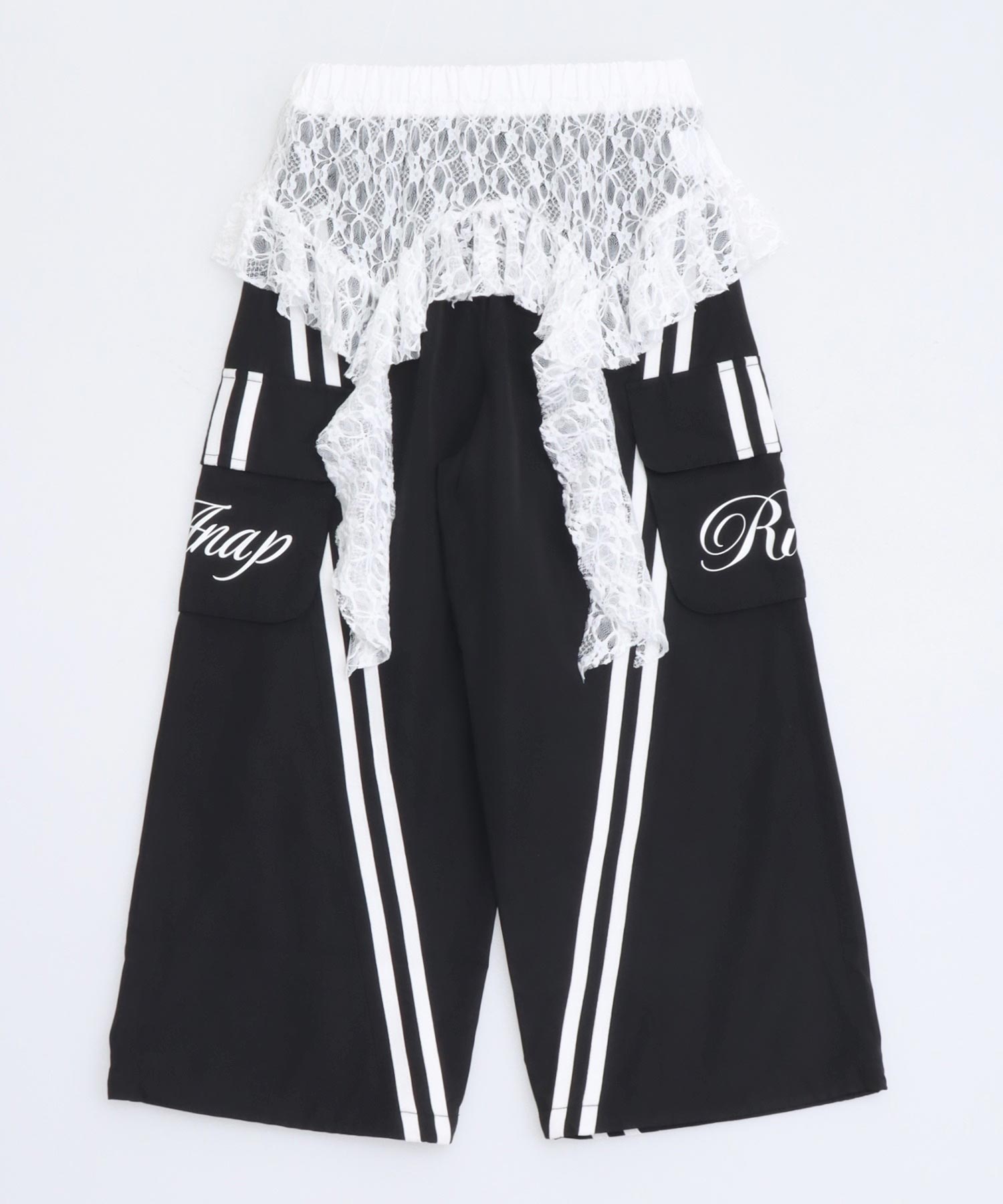 【ワイド】新品　黒白 オーバーチュールレースビッグローズ柄ワイドパンツ r197 Ruu × LOVEANAP レース付サイドライン ワイドパンツ 912-7991 – ANAP