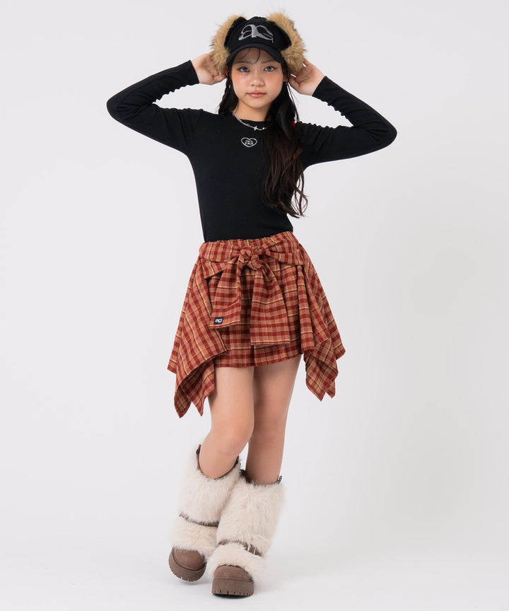 レッド(Sサイズ着用/身長：約152cm)