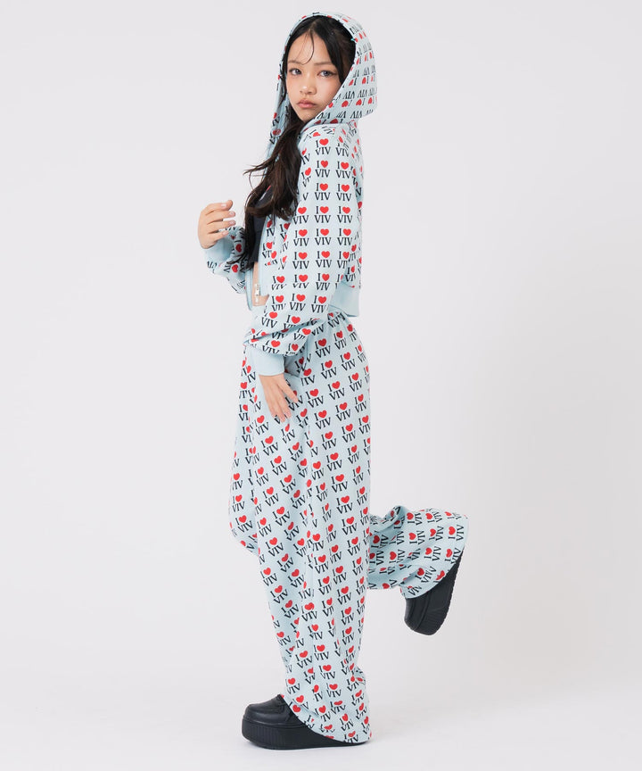 サックス(150サイズ着用/身長：約152cm)
 