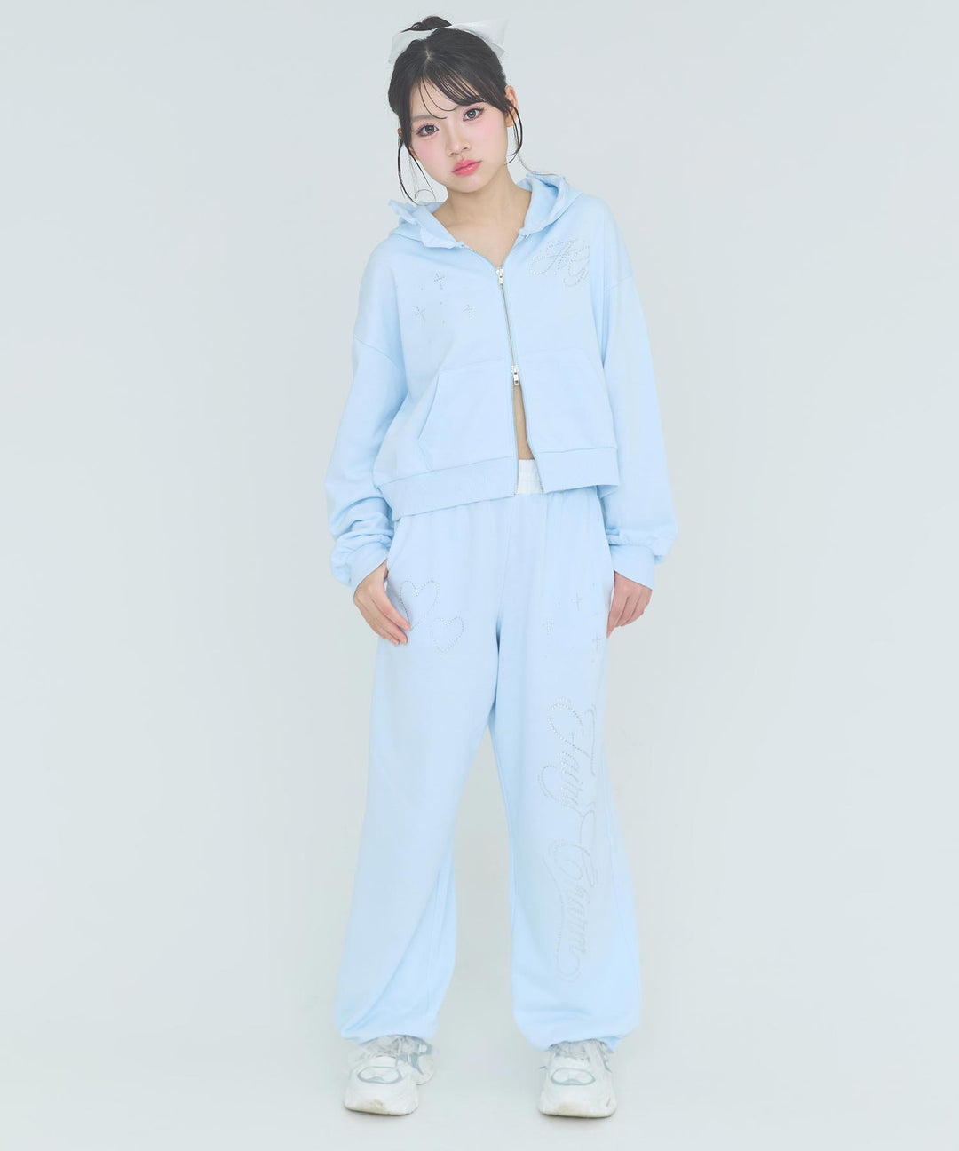 サックス(Ｍサイズ着用/身長：約162cm)
