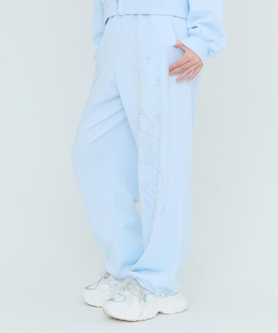 サックス(Ｍサイズ着用/身長：約162cm)