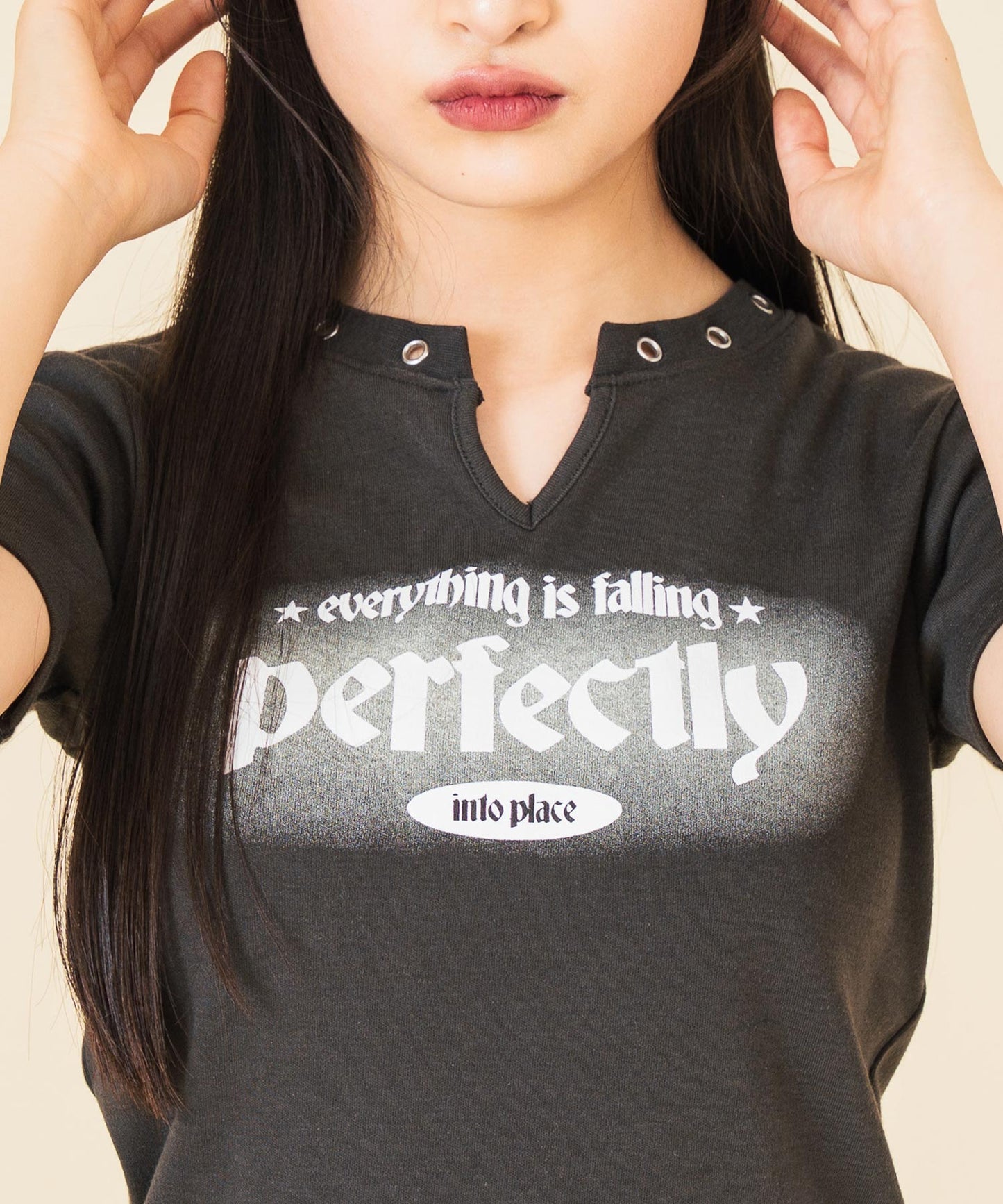 ハトメ ポイント ロゴ プリント ミニ Tシャツ トップス【キッズお揃い】 913-7669