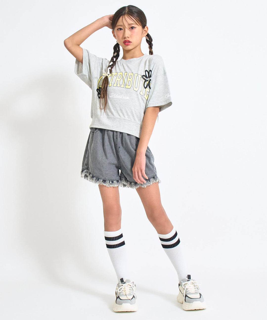 カレッジ フラワー スプレー クロップド Tシャツ 【キッズお揃い】 913-7713