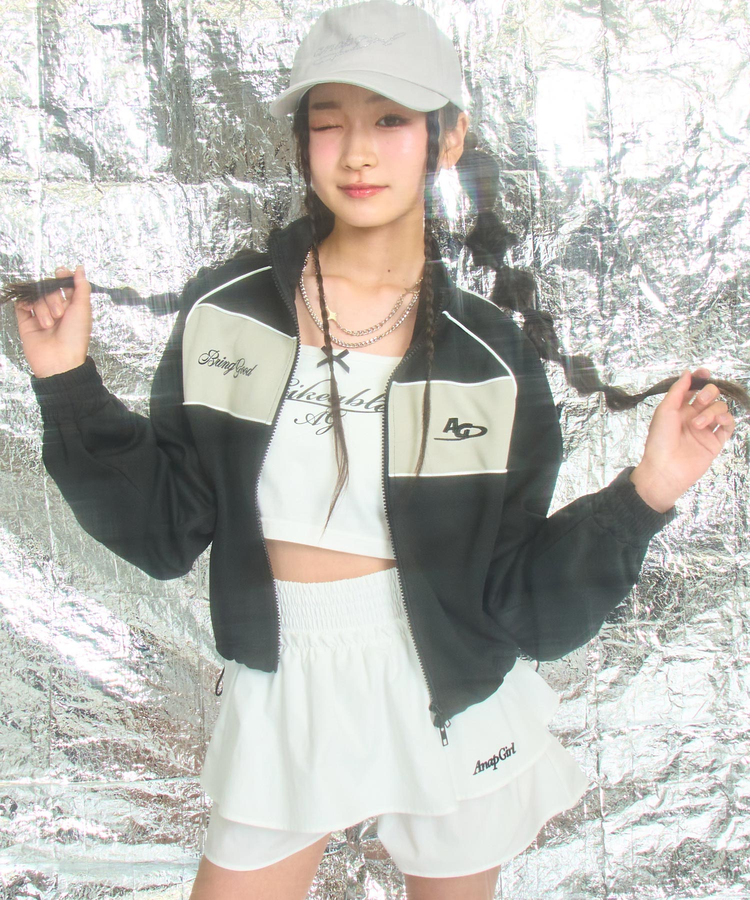 ホワイト/150cm(Sサイズ着用)