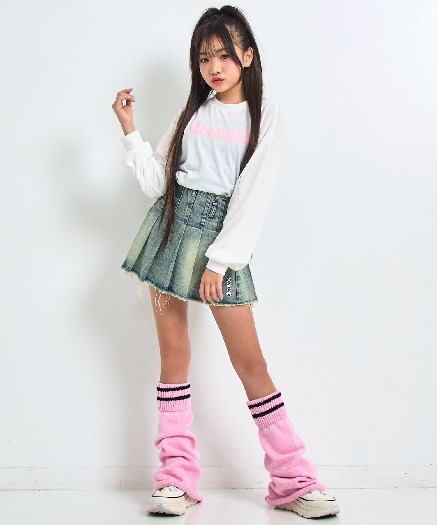 ホワイト/143cm(XSサイズ着用)