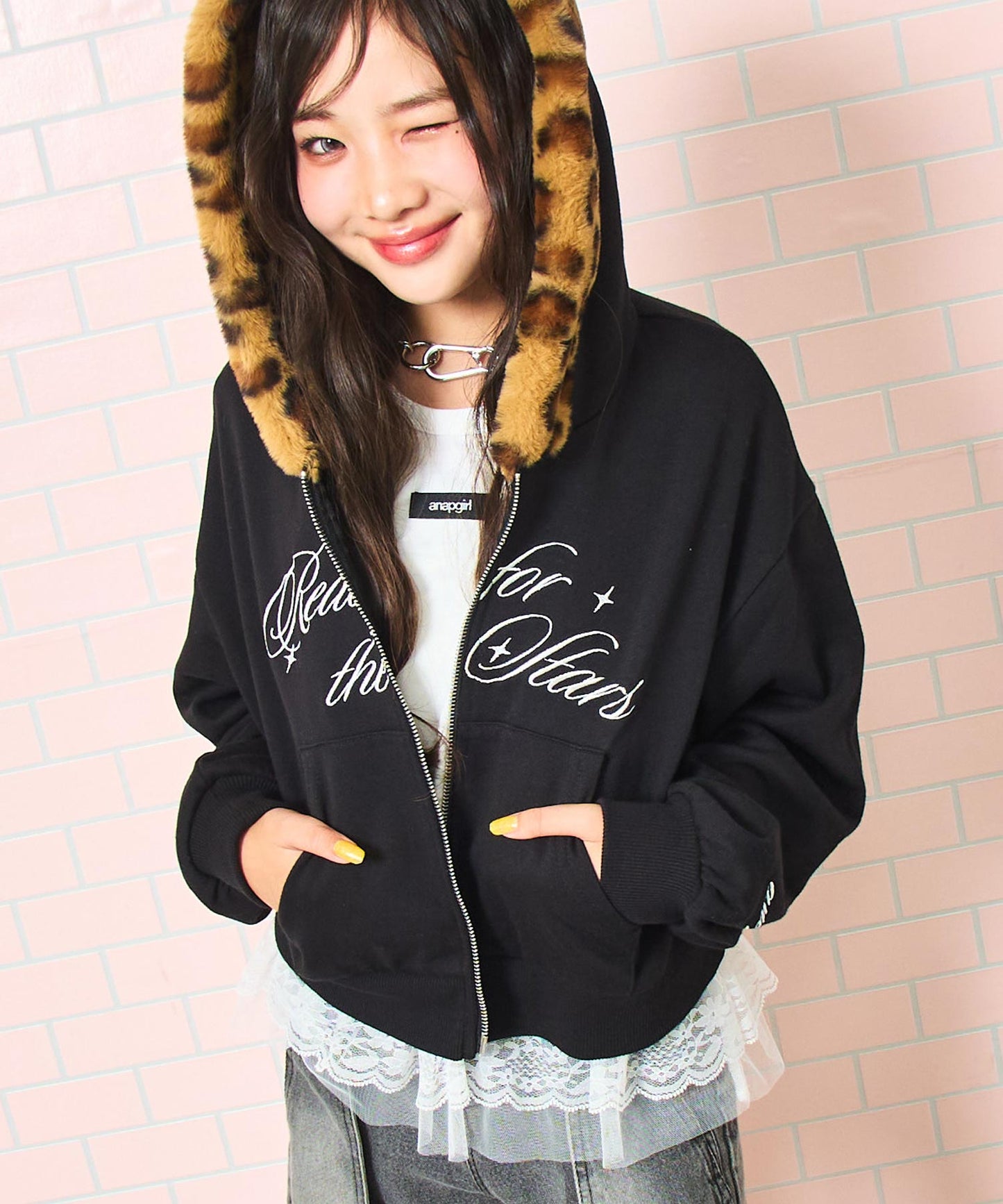 ホワイト/143cm(XSサイズ着用)