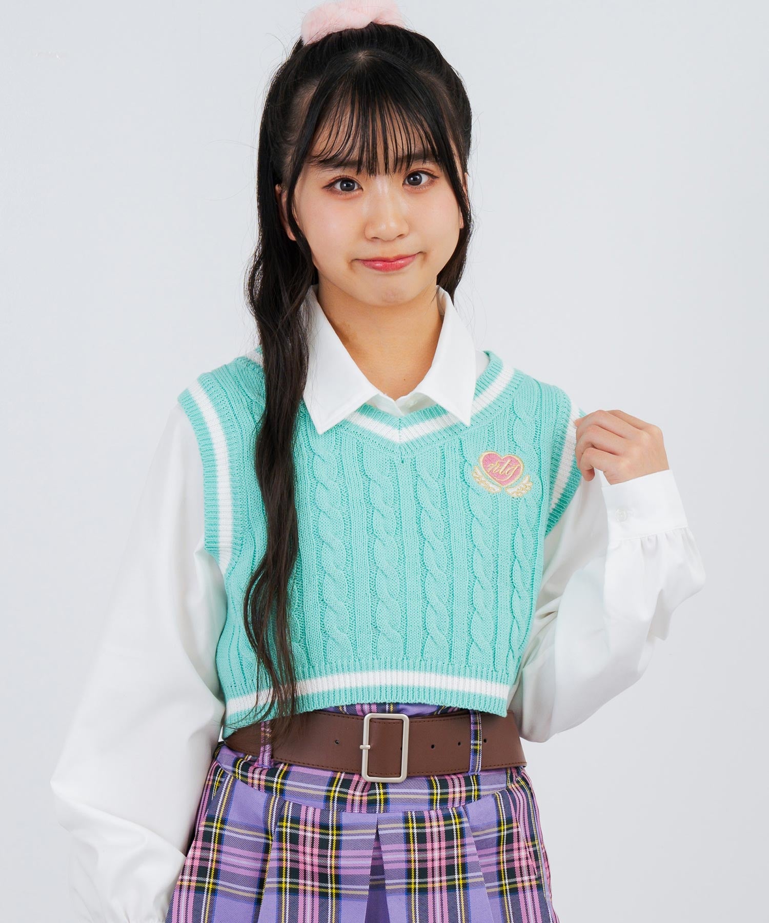 なも。さま専用　toogoodニットベスト 刺繡入 ライン ショート ニット ベスト 913-7849 – ANAP オンライン