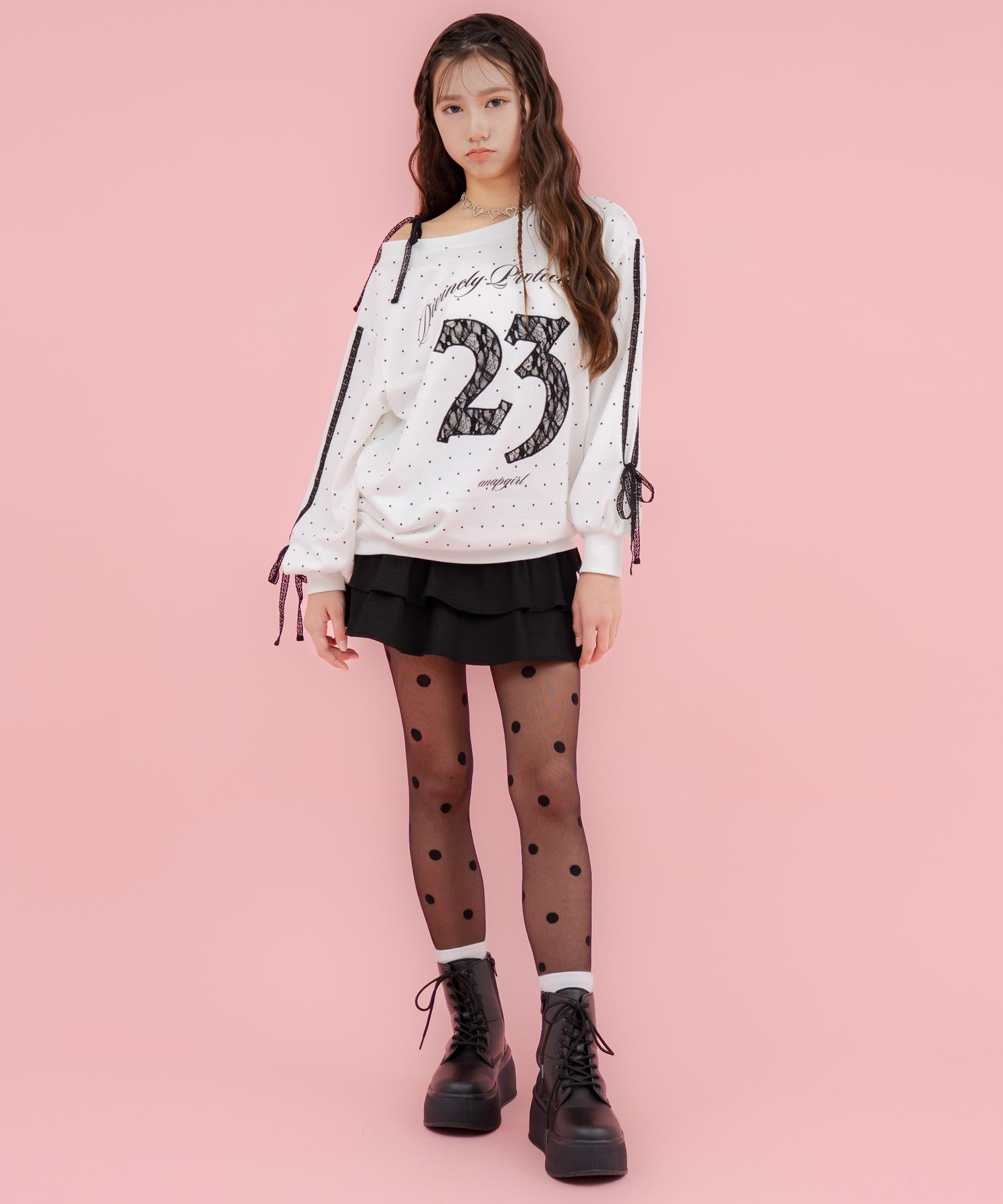 ホワイト/ブラック/152cm(Sサイズ着用)