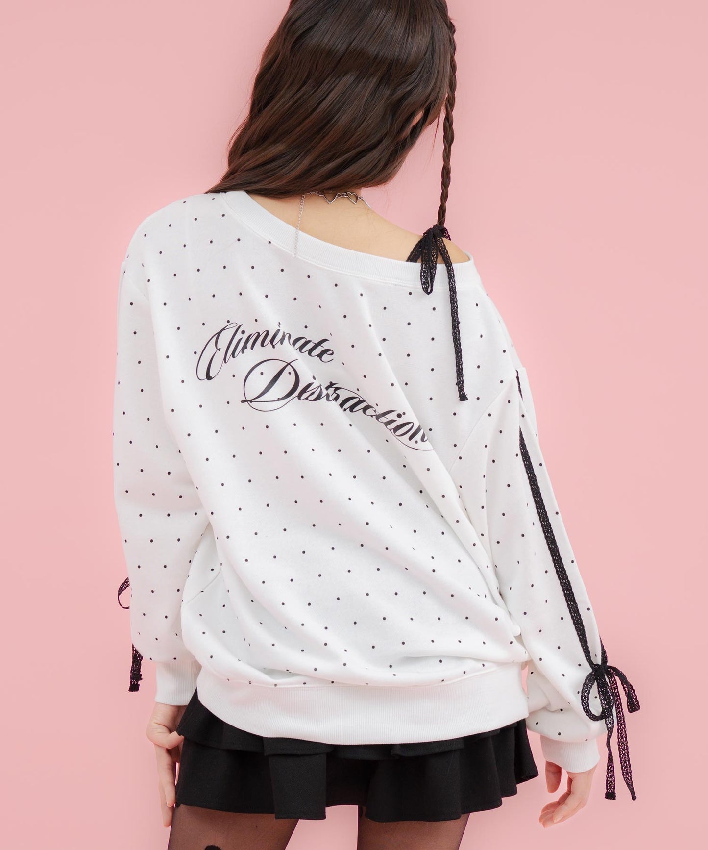 ホワイト/ブラック/152cm(Sサイズ着用)